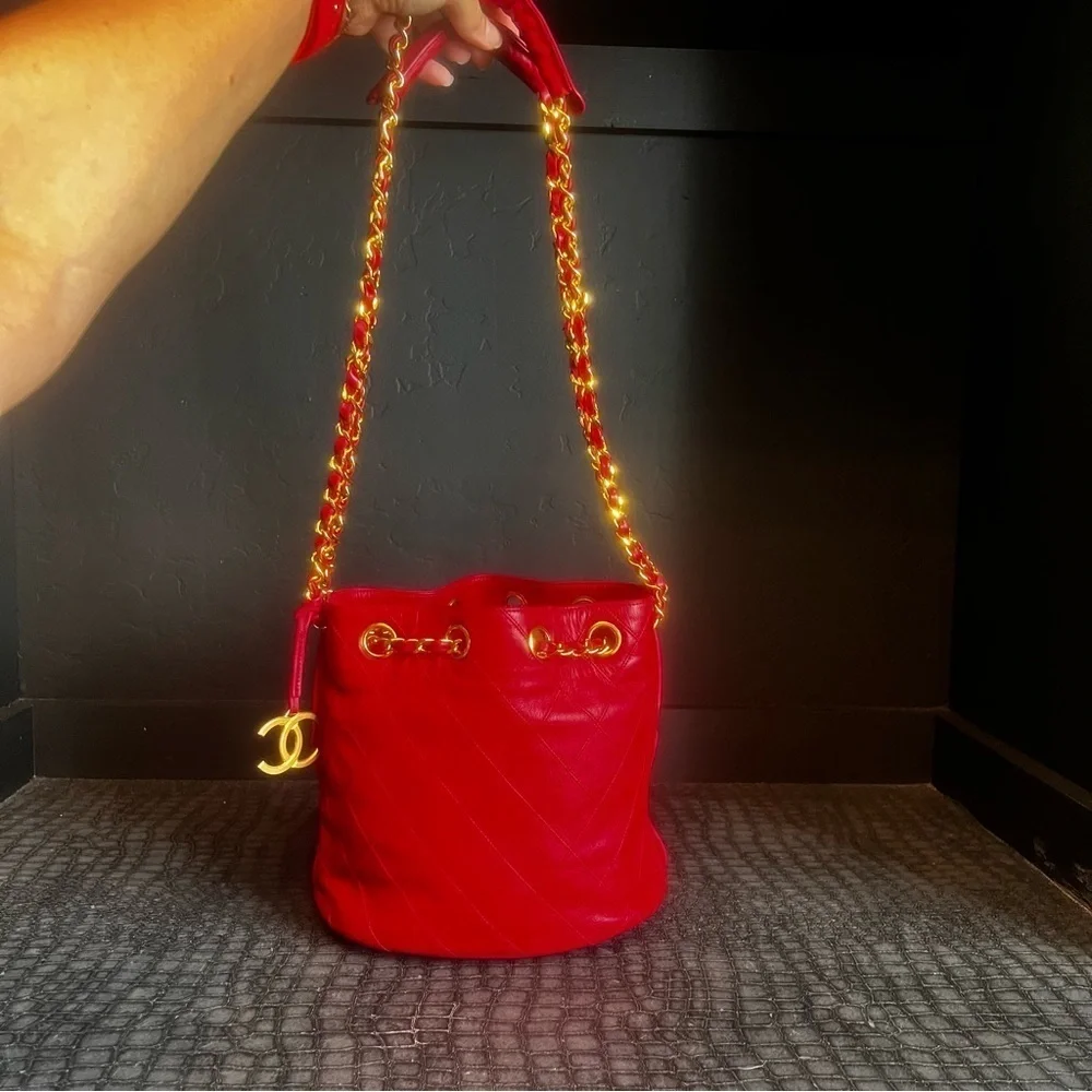 Chanel bicolore vintage lambskin chain shoulder bag. RARE - Picture 8 of 17